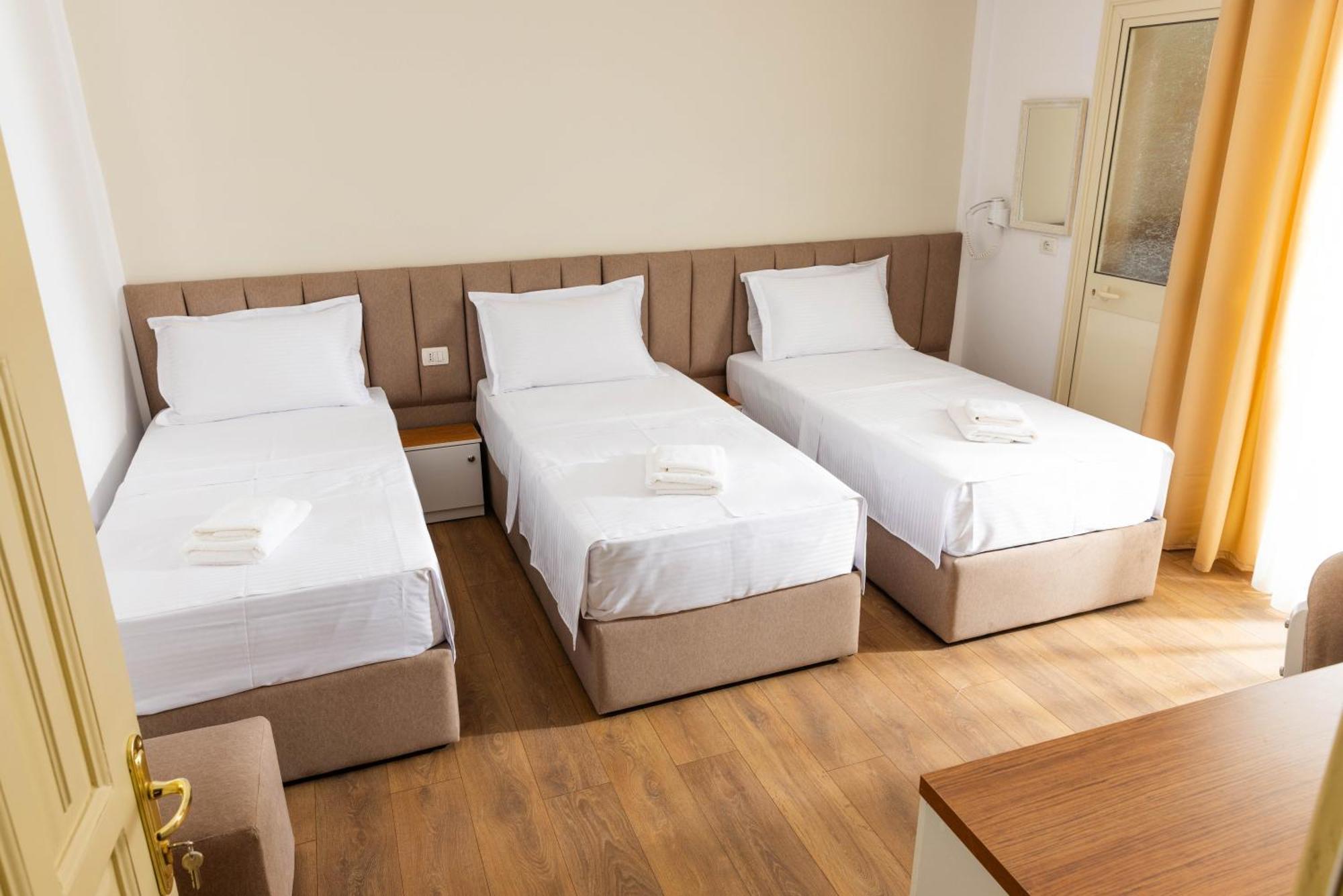 Hotel Vila Max Durrës 외부 사진